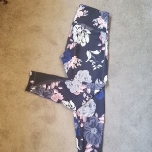 Old Navy Active Leggings